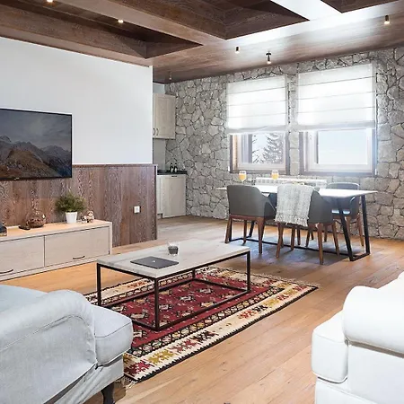 Hill - Zupa Apartman