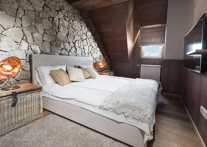 Hill - Zupa كوباونيك